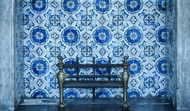 Join the team at Charlton House this summer to explore the house’s tiles, learn their history and even make your own tiles to take home!