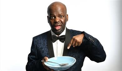 Daliso Chaponda is full of sharp one-liners and well crafted gags...a real talent