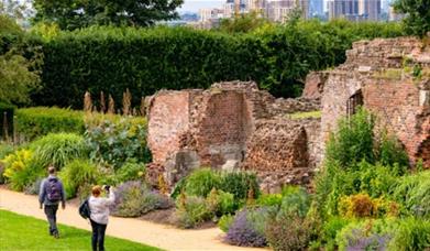 Meet the Head Gardener and members of their team for a tour of the gardens