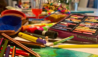 Join, Pragya Kumar, for a relaxed and inspiring evening at Firepit Art Gallery and explore the connection between art and wellbeing