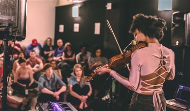 Join Uber Boat by Thames Clippers for the first-ever Sofar Sounds shows!