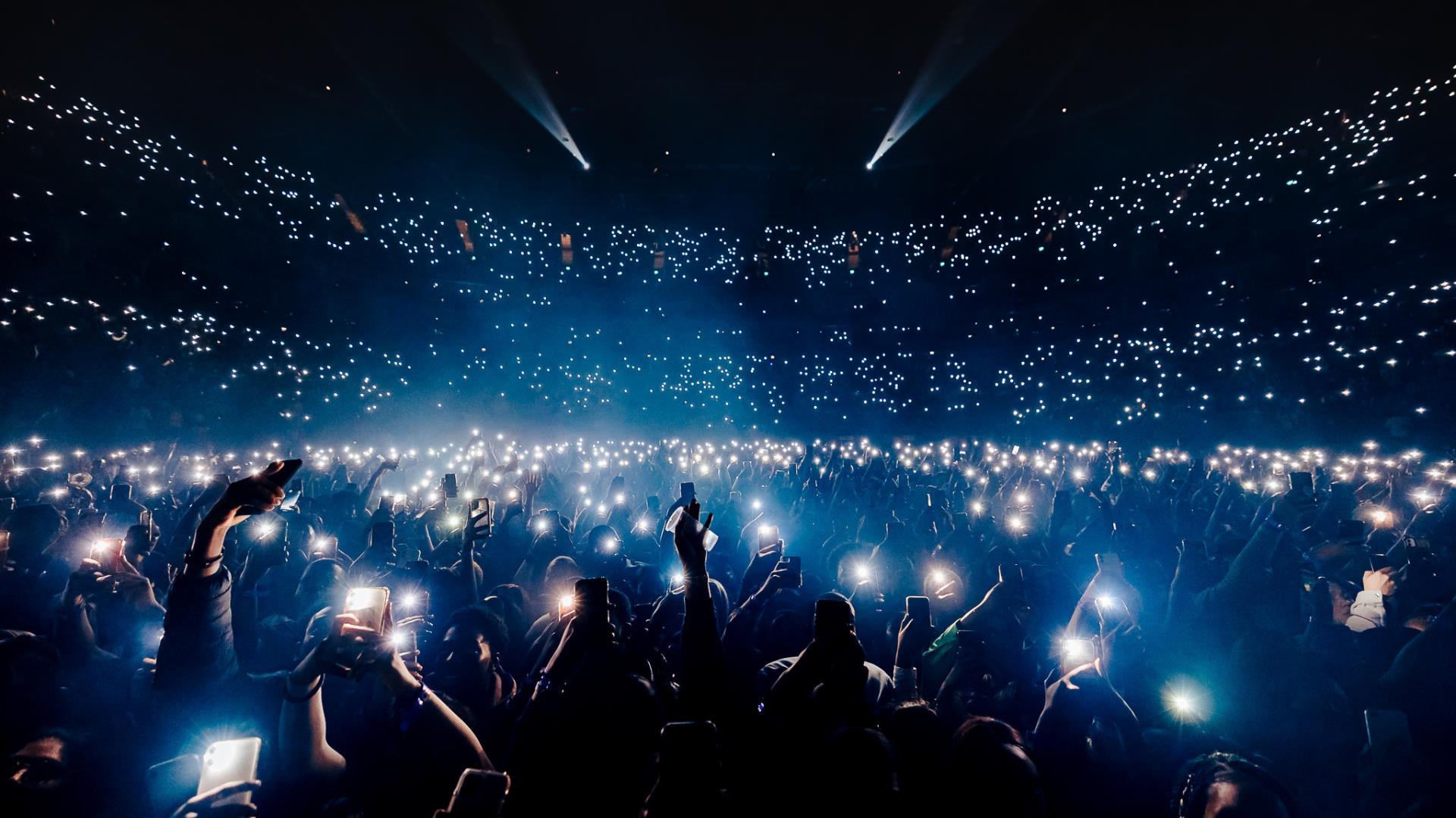 Music & Entertainment