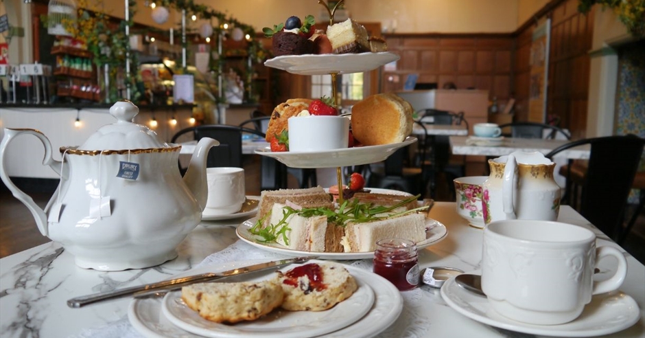 Frilly's Tea Room