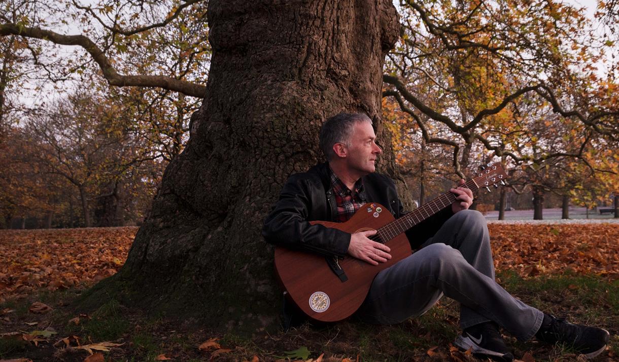 Andy Smythe will be showcasing his 8th new studio album 'Quiet Revolution' with his full band at this performance