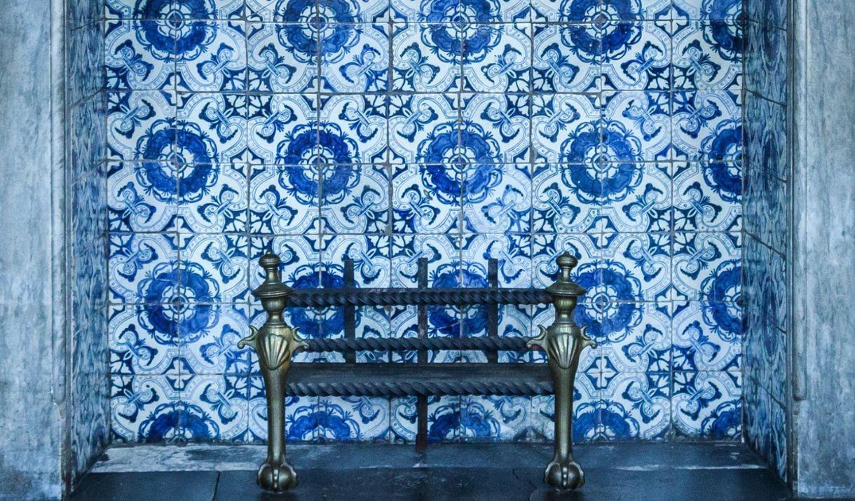 Join the team at Charlton House this summer to explore the house’s tiles, learn their history and even make your own tiles to take home!