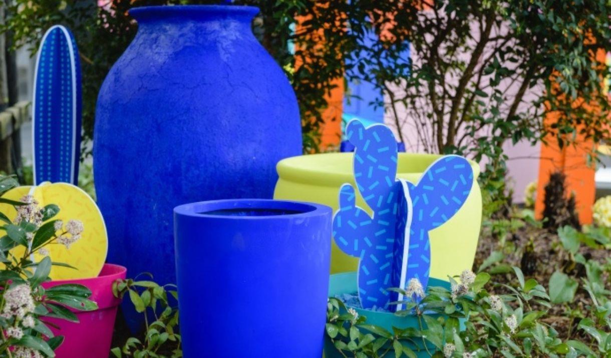 Experience the Crossorelle Roof Garden, a magical installation inspired by the Jardin Majorelle in Marrakech.