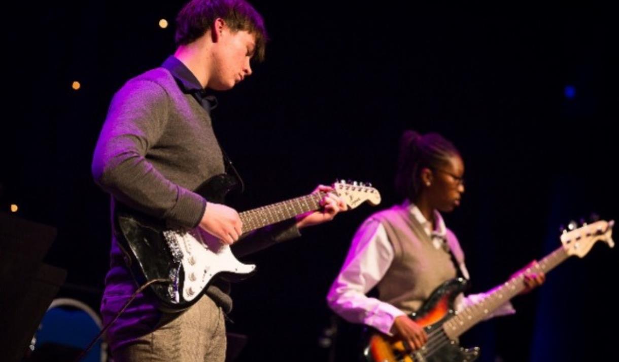 Live original music from young, unsigned artists - hear the future