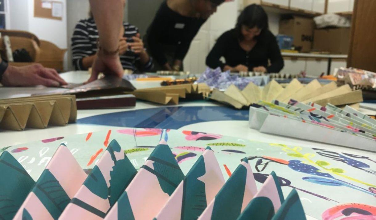 Learn fan making techniques from an experienced tutor