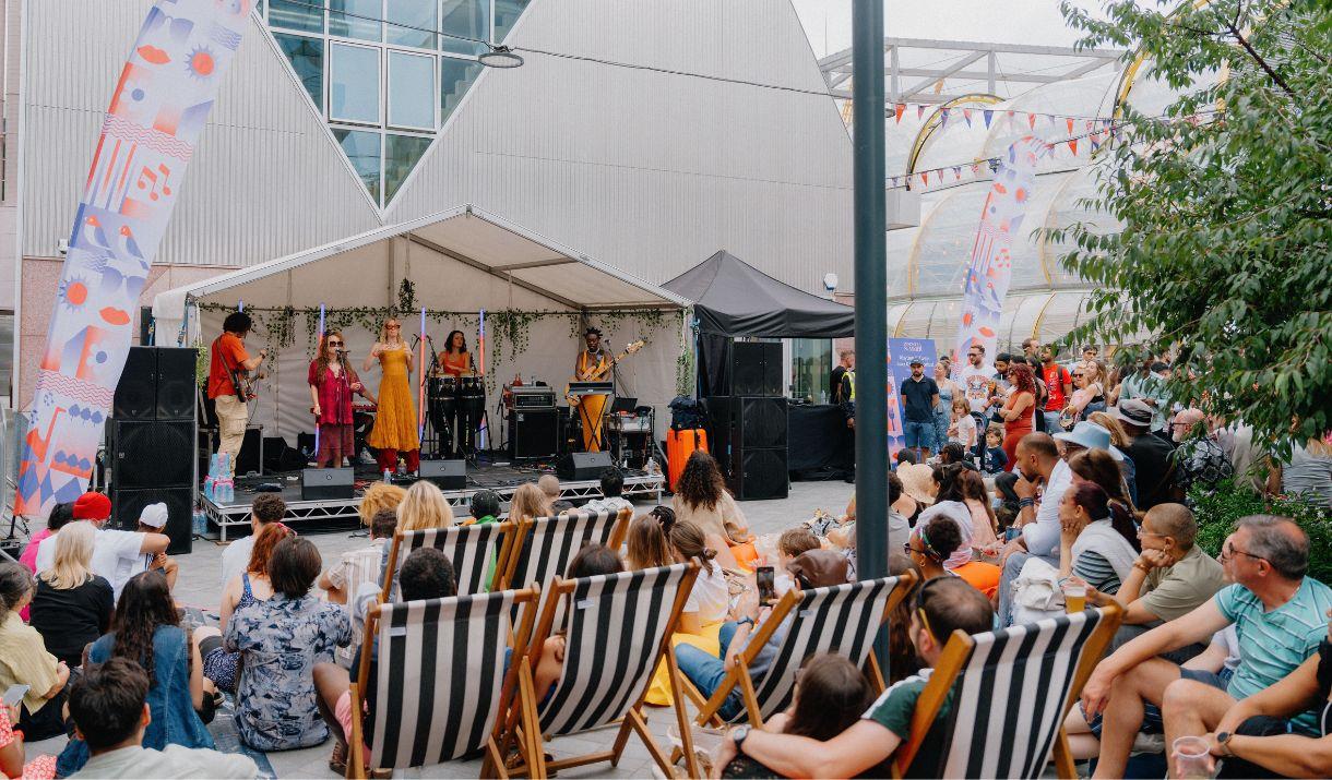 Peninsula Summer at Greenwich Peninsula © Kris Humphreys Photography