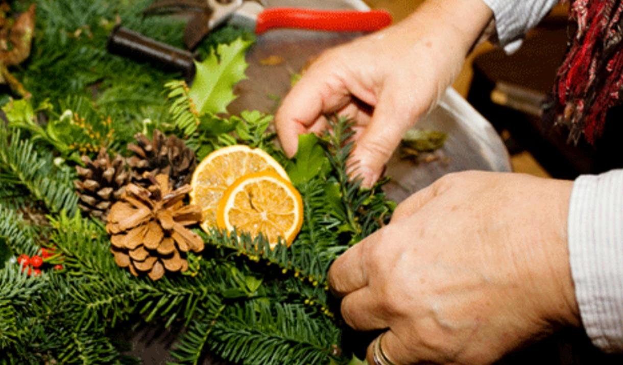 wreath making during Christmas in Eltham