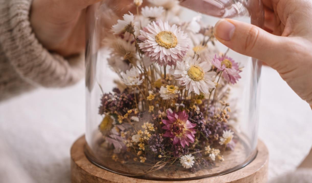 Design your own dried flower terrarium using our home-grown preserved blooms in a calm, beginner-friendly workshop