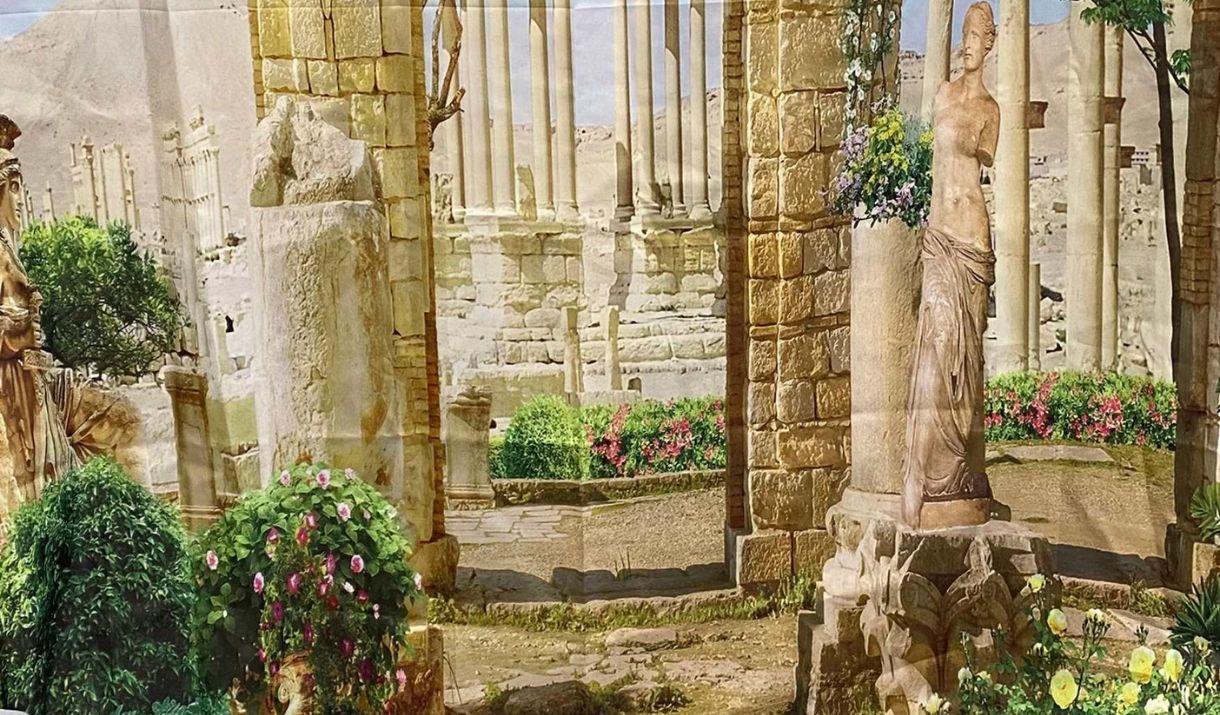 Step back in time and join the Charlton House Team on an interactive walking tour of Roman London, set in the year 410 AD