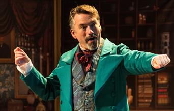 European Arts Company returns to Greenwich Theatre for the sixth Christmas with a heart-warming evening in the presence of the author himself!