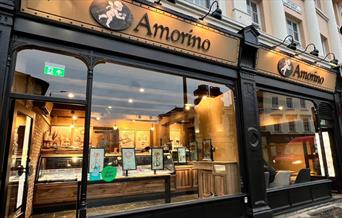 Ice creams and sorbets, sundaes and milkshakes, gelato macarons, crepes and waffles, hot drinks, gelato cakes, italian pastries