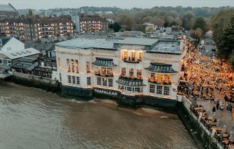 Trafalgar Tavern, Greenwich - Exterior image