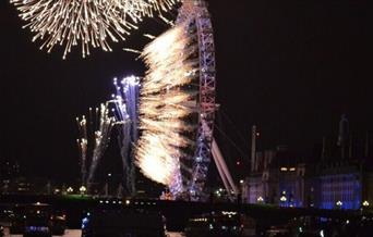 London's New Year's Eve dinner cruise on the River Thames!