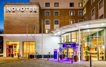 Novotel London Greenwich Entrance