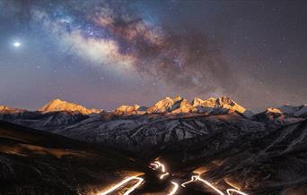 © The starry sky over the world's highest national highway by Yang Su