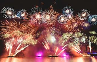Celebrate the New Year on the River Thames