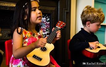 Learn the basics, under the guidance of a professional musician