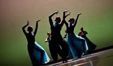 Trinity Laban's second-year BA (Hons) Contemporary Dance students perform recreations of choreographic works by dance artists
