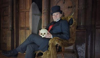 Join Edwyrdian Tales for an evening of haunting dark delights set during Christmastide