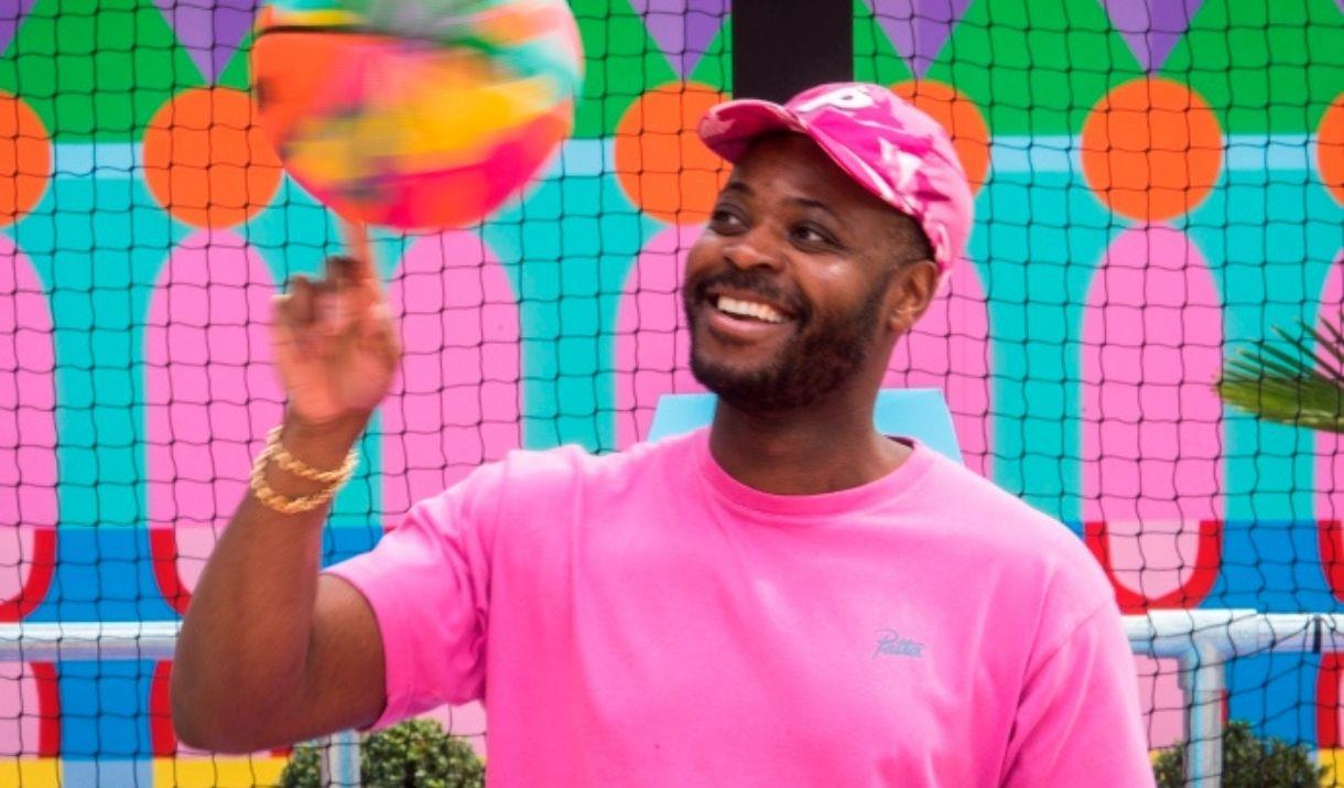 Fusing his British and Nigerian heritage artist Yinka Ilori has designed an eye-catching and vibrant 3×3 basketball court unique to Canary Wharf.