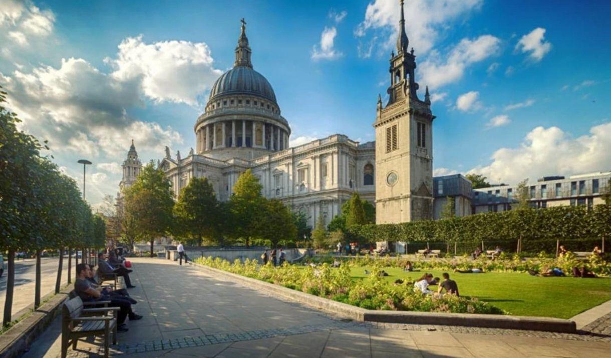 Explore the stunning architecture inside St Paul's Cathedral