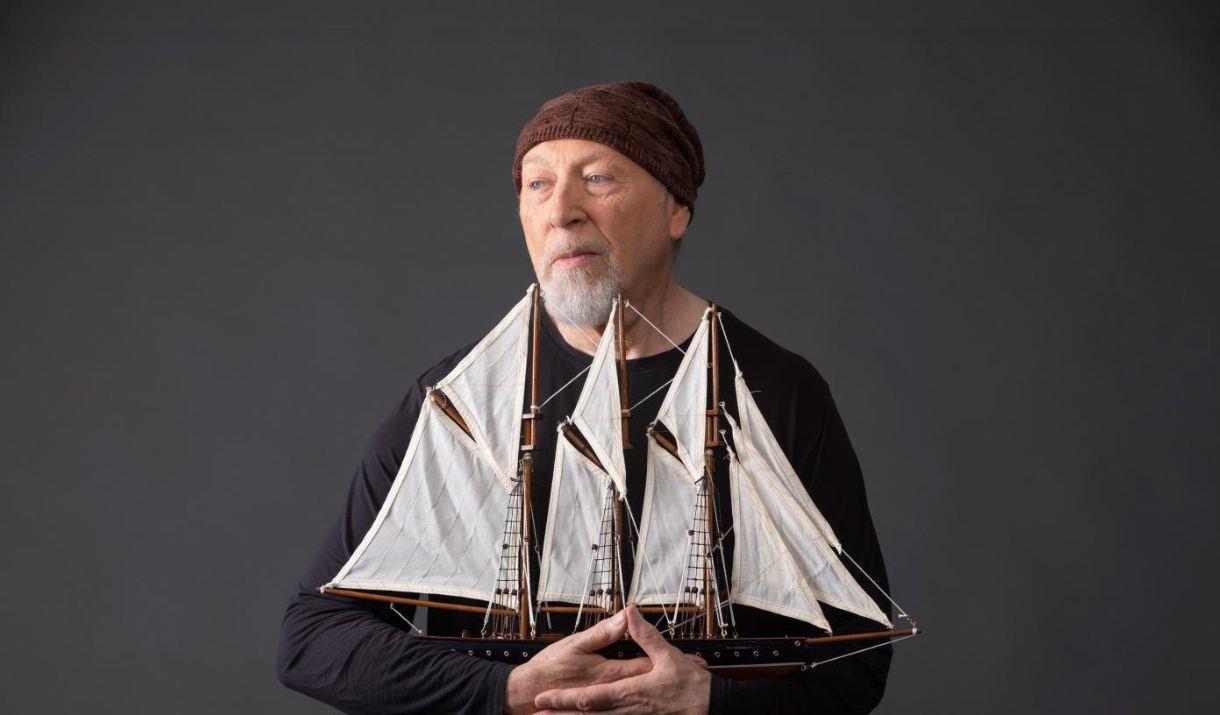 See Richard Thompson, British Folk Rock pioneer and one of Rolling Stone's top 100 greatest guitarists of all time, take to the stage in a unique venu See Richard Thompson, British Folk Rock pioneer and one of Rolling Stone's top 100 greatest guitarists of all time, take to the stage in a unique venu