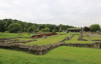 Image is showing a large section of ruins inside Lesnes Abbey Woods Park.
