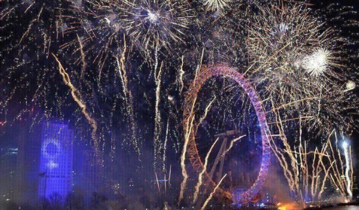 Take your loved ones on London's New year's Eve Galaxy Cruise to celebrate the beginning of the new year! You will be able to see the fireworks like n