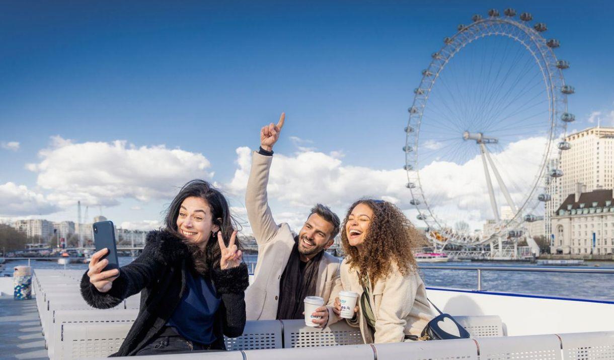 Enjoy a memorable and entertaining day out while taking in the breathtaking views on City Cruises Sightseeing Cruise on the River Thames