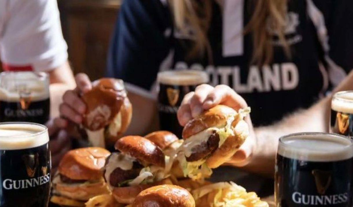 At Richard 1st, you can be sure of 3 things – unbeatable game day atmosphere, fantastic food & Drink and epic post-match celebrations!